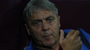 Anca: "S-a văzut mâna lui Cîrțu"