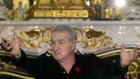 Gigi Becali i-a transmis lui Traian Băsescu un mesaj tăios, în direct la TV: „Are toată vina pentru ce s-a întâmplat! Să se spovedească!”