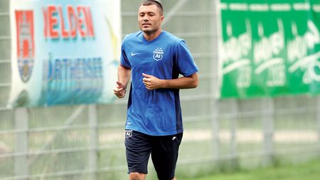 „Cobra" nu vrea să păcălească fotbalul