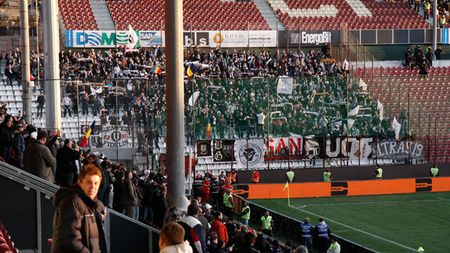 Prețuri de Ligă la derby-ul Ardealului!** Biletele la CFR - "U" se vând doar de joi