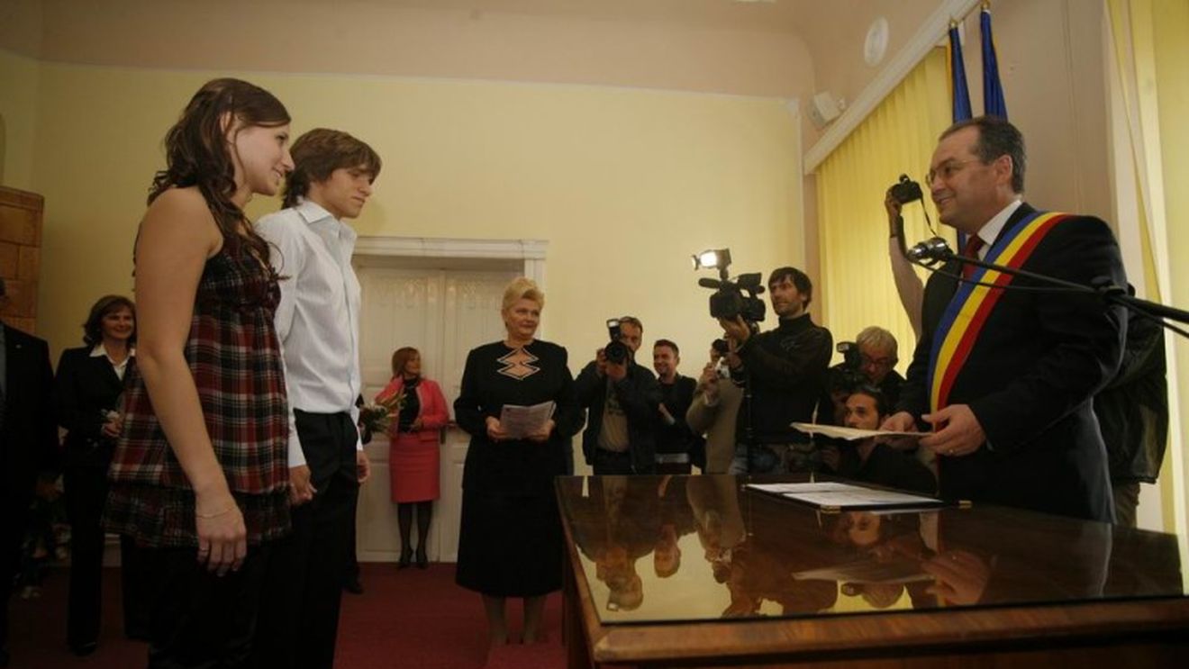 FOTO / CFR-iștii au sărbătorit egalul cu Chelsea la nunta lui Dubarbier!