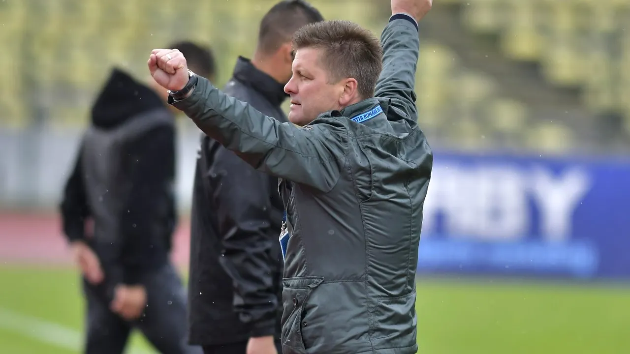 Dusan Uhrin primește întăriri la o zi după ce a preluat-o pe Dinamo! Conducerea a confirmat un nou transfer: „A semnat! Mâine îl legitimăm”