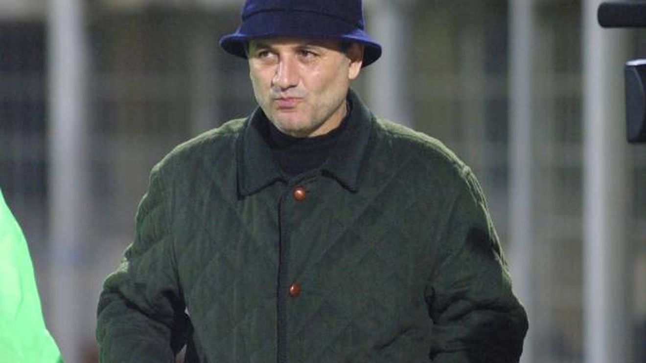 "Copos e un afacerist și un om cu buzunarele cusute!"