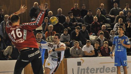 Înfrângeri** "la pachet"