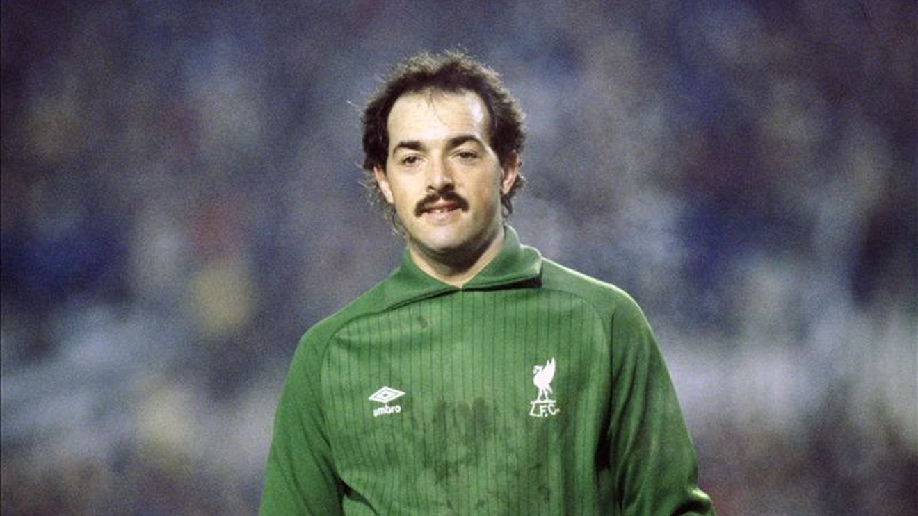 Declarația cutremurătoare a unei legende a lui Liverpool: "Mă trezesc din nou cu sentimentele din timpul războiului. Nu mai ești aceeași persoană după ce ai fost acolo". Fotbalul l-a ținut departe de gândurile sinucigașe