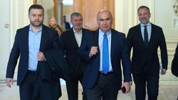 DECLARAȚII „Spurcatule!”. Taxat de rivali, apărat de patronul milionar: „Atitudine corectă”