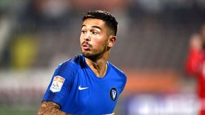 Gabi Iancu visează la un transfer după „dubla” reușită cu Clinceni. „Sunt epuizat!” Mesaj pentru jucătorii tineri. „Când îți ajunge cuțitul la os...”