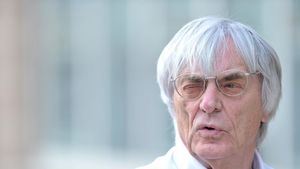 Bernie Ecclestone va fi tată de băiat la 90 de ani, după ce a avut numai fete până acum. Viitorul copil va avea o soră cu 65 de ani mai mare
