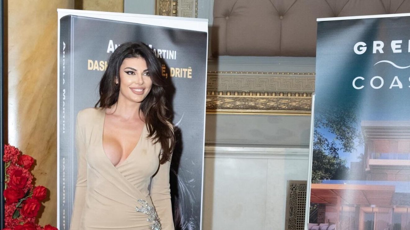 Soția lui Dragoş Săvulescu, apariție răvăşitoare! Miss Univers a primit un premiu în SUA. GALERIE FOTO