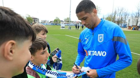 Vizita-surpriză la antrenamentul Universității Craiova înaintea derby-ului cu Rapid! | FOTO