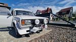 O Lada veche se vinde cu prețul unui Mercedes nou. Secretul de sub capotă