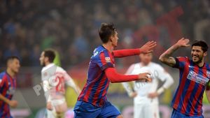 Pițurcă: "Sânmărtean și Szukala rămân la Steaua până în vară". Fostul selecționer mai ia doi români la Al Ittihad: Bogdan Stancu și Dragoș Grigore