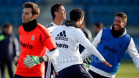 VIDEO Primul antrenament pentru Real în 2013. Mourinho a apelat la 3 jucători de la tineret
