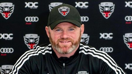 Wayne Rooney îl pune la punct Cristiano Ronaldo și îi propune lui Ten Hag să nu îl introducă pe lusitan în derby-ul cu Liverpool: „Îl poți lăsa pe margine”