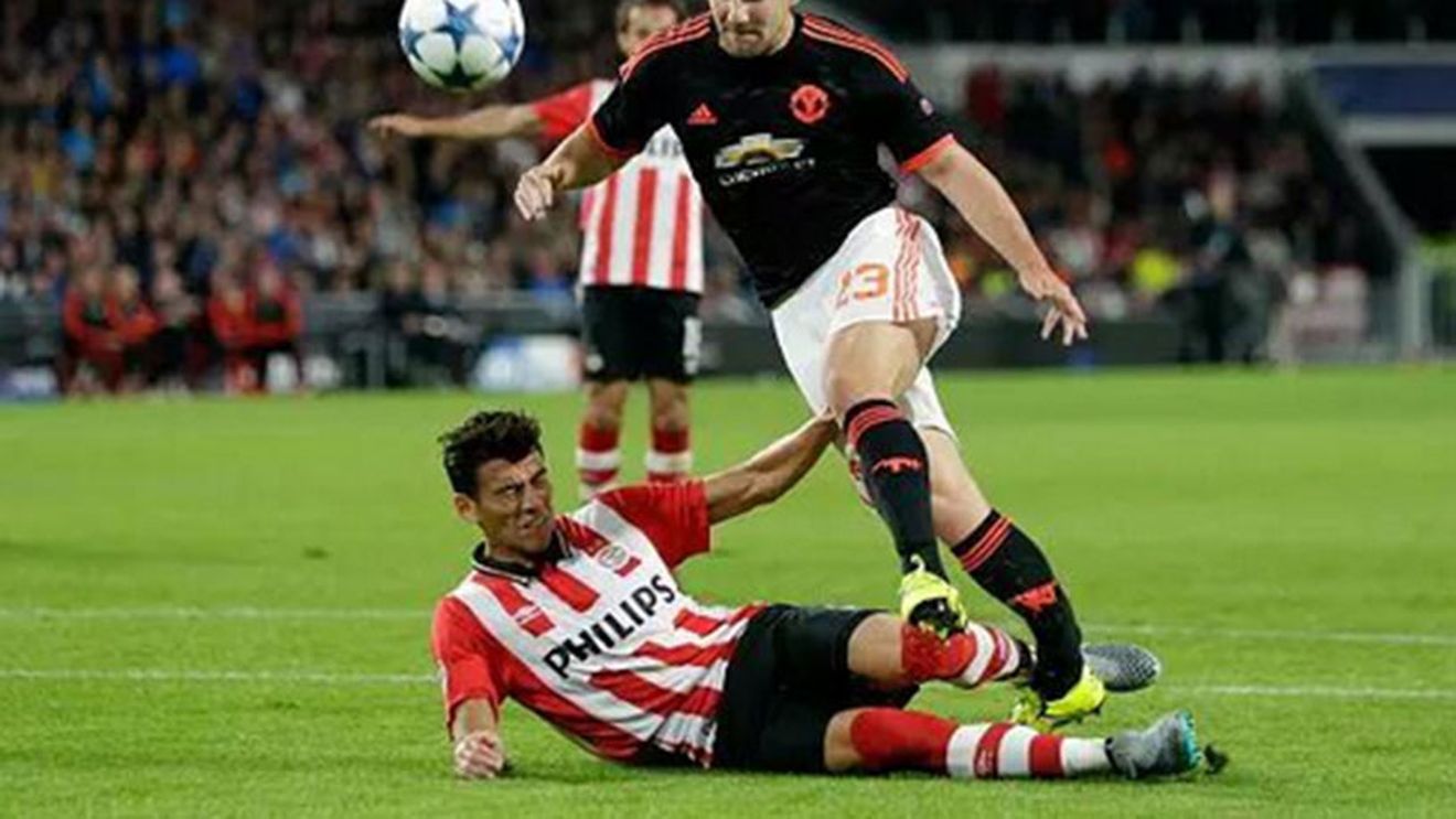 Una dintre cele mai grave accidentări din istoria Ligii Campionilor. Imagini șocante: Luke Shaw și-a rupt piciorul! Verdictul medicilor e crunt