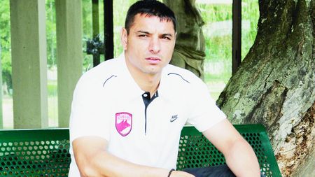 Ganea, înjurat** la Craiova