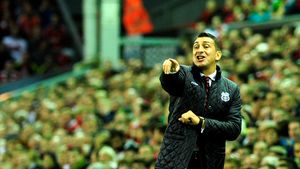 Ilie Dumitrescu îi învață fotbal pe greci: "Aveți probleme la mijlocul terenului. Cum să dea gol Mitroglou dacă mingea nu ajunge la el?". Ce selecționer le recomandă Ilie