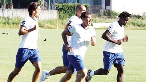 Parks și Leacock pot semna mâine cu Poli