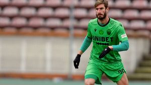 Dinamo a mai transferat un jucător: Batista Aloé! A fost format la academia celor de la Olympique Marseille