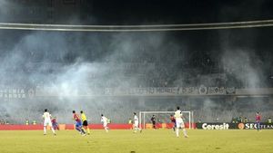 "U" - Steaua, teatrul unuia dintre cele mai emoționante bannere care s-au văzut în România. **"Șepcile" au stricat tot cu un mesaj greu de reprodus la adresa lui Reghecampf