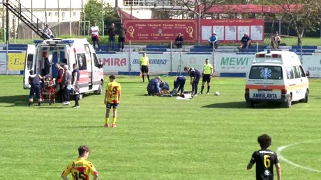 VIDEO | Accidentări șocante în chiar primul minut al meciului dintre Ripensia și FC Brașov. Jucătorii s-au dat cap în cap și au ajuns amândoi la spital