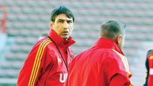 Naționala lui Pițurcă, în ceață!** Atmosfera de la lot e apăsătoare, iar selecționerul schimbă jumătate de echipă în meciul cu Grecia