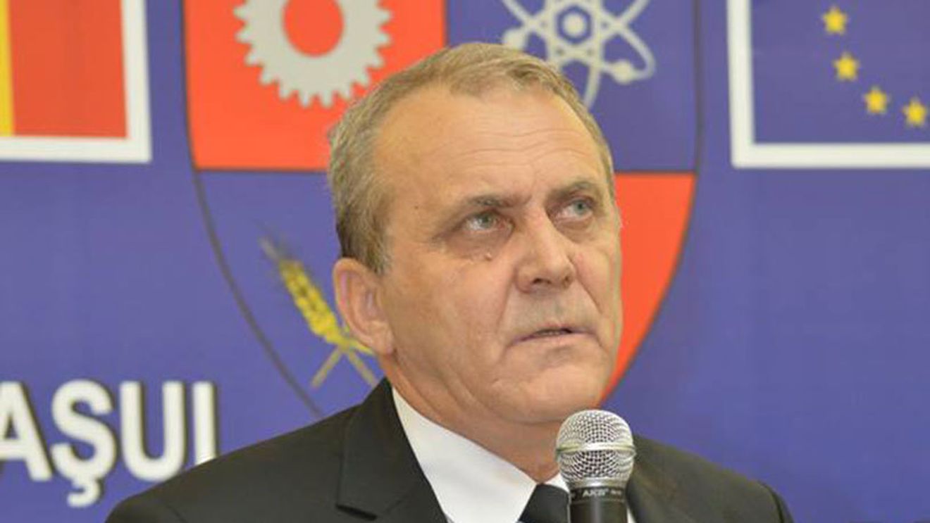 Șoc pentru fotbalul din județul Argeș! Primarul din Mioveni, reținut de DNA când restituia 10.000 de euro dintr-o mită pentru o angajare nereușită într-un spital