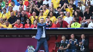 Cu ce l-a câștigat definitiv Edi Iordănescu pe fostul selecționer Răzvan Lucescu: „Asta poate aduce victorii senzaționale, nu doar una izolată!”. VIDEO