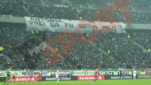 Momentul care a emoționat un stadion întreg! FOTO Cerere în căsătorie în timpul meciului Steaua - Stuttgart