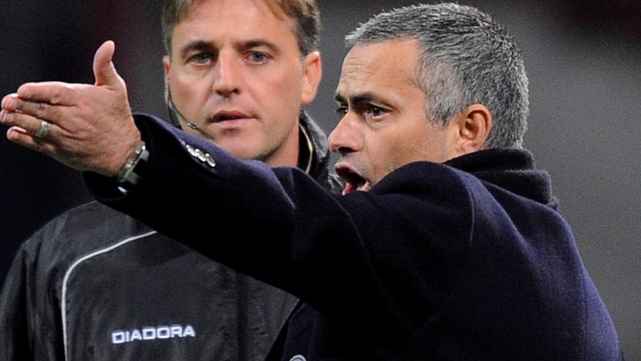 Mourinho dă în judecată ziarele care au scris că și-a insultat jucătorii!