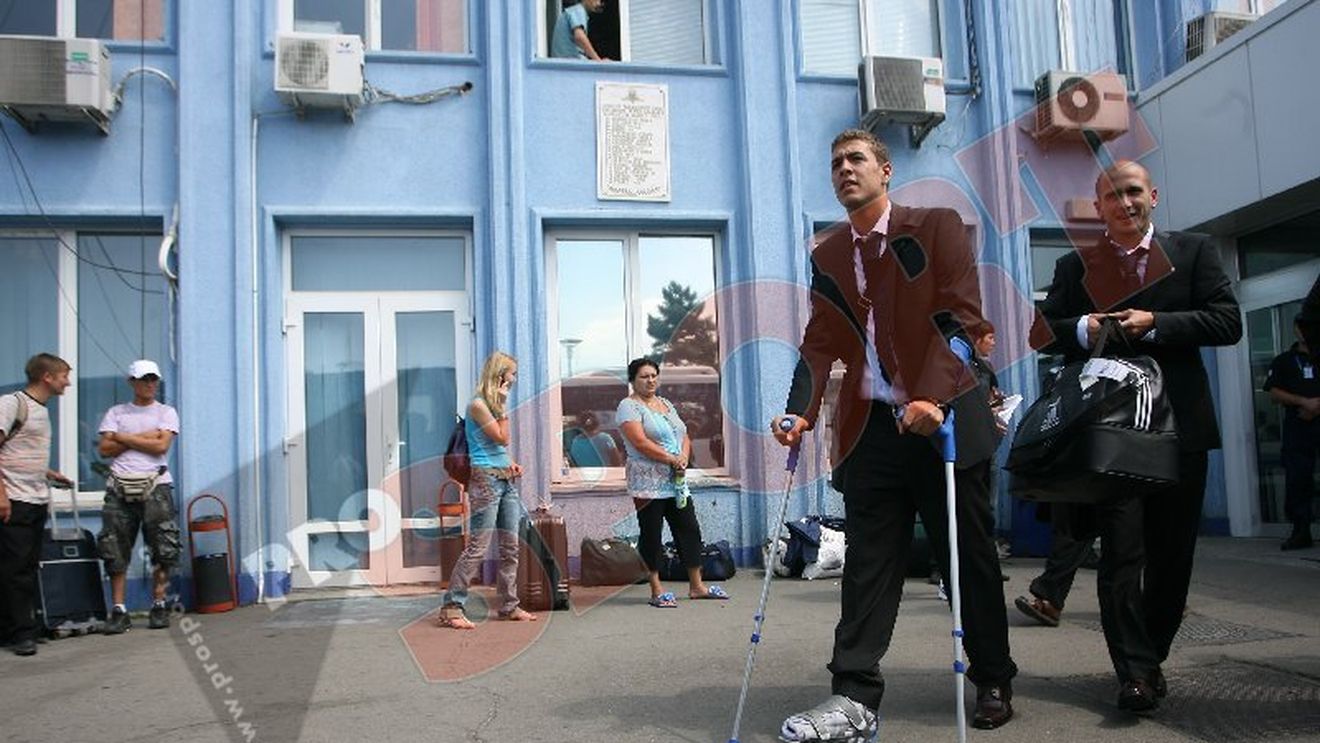 FOTO** Delegația lui Grasshopper a ajuns în România! Ilie: "Suntem favoriți! Să nu luăm gol"