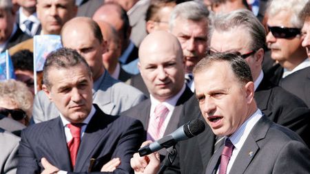 Becali în "Mită pentru PSD"?** Tranzacțiile cu terenuri sunt din nou cercetate de către DNA! REACȚIA lui Gigi