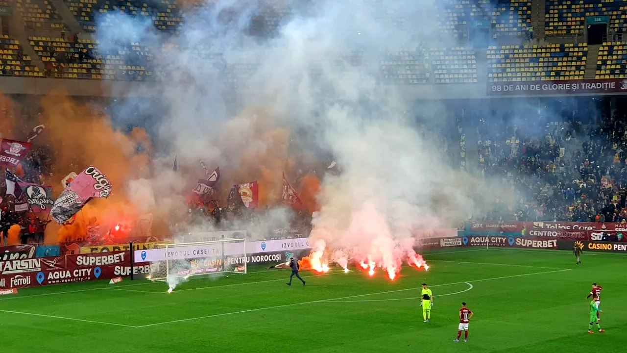 Suporterii lui Rapid riscă o nouă suspendare! Spectacol pirotehnic soldat cu victime la derby-ul cu Dinamo | FOTO