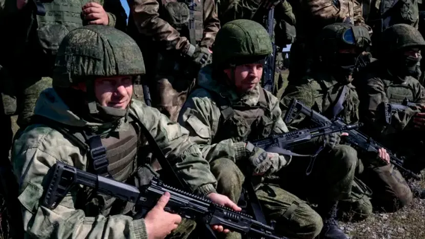 Atac misterios asupra unor soldați la o cazarmă militară din Rusia