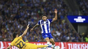 PSG și Liverpool, luptă directă pentru semnătura unui jucător de 70.000.000 de euro! Cine e starul de 22 de ani care a atras atenția celor mai mari cluburi ale Europei