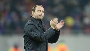 Steaua a luat trei goluri de la Ceahlăul, dar Reghe este calm:** "Am jucat cu o echipă foarte bună, de ce să ne îngrijorăm?" Ce spune de plecarea de la Steaua