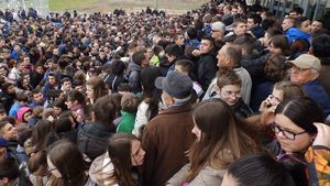 IMAGINEA ZILEI vine din "Orașul Regelui"! Mobilizare de neînchipuit pentru antrenamentul lui Novak Djokovic, înainte de meciul Serbia - Croația, din Cupa Davis