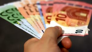 A făcut avere în Rusia și i-a dat 10.000 de euro, cu împrumut, unui fotbalist care a jucat în naționala României. Au trecut 11 ani de când ar fi păgubit: „M-a blocat peste tot”
