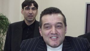 Piți către Gigi: **'Dă 1,5 milioane â‚¬ pe Tănase! E fotbalist, nu ca ăia pe care i-ai adus tu!'