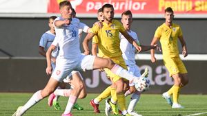 ”Noul Cristi Chivu” a ”murit” speranță! ”Perla” Reșiței nu mai vrea să joace fotbal: ”I-au împuiat capul, că îl duc la Milan, Barcelona... Și acum nu știm unde e!”