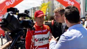 Spectacolul Super Rally se mută pe străzile din Târgu Mureș! Cine sunt favoriții