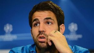 Alarmă pe aeroportul din Moscova!** Fabregas a fost reținut pentru două ore de poliție