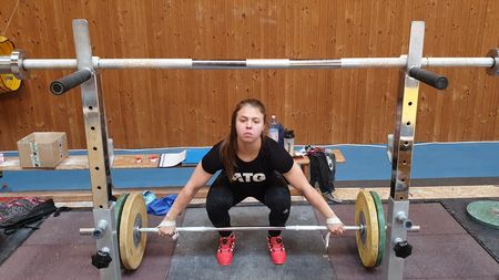 Halterofila Loredada Toma ridică în jur de 10 tone pe zi și are gânduri mari pentru Campionatele Europene: "Vreau să-mi bat recordul!"

