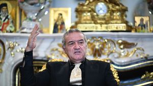 De ce l-a sunat Gigi Becali pe Constantin Budescu! Miliardarul patron de la FCSB s-a interesat direct la fotbalist: „A vrut să mă întrebe asta”