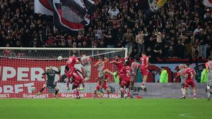 Dezastru pentru Dinamo! Dennis Politic a ieșit accidentat în derby-ul cu FCSB