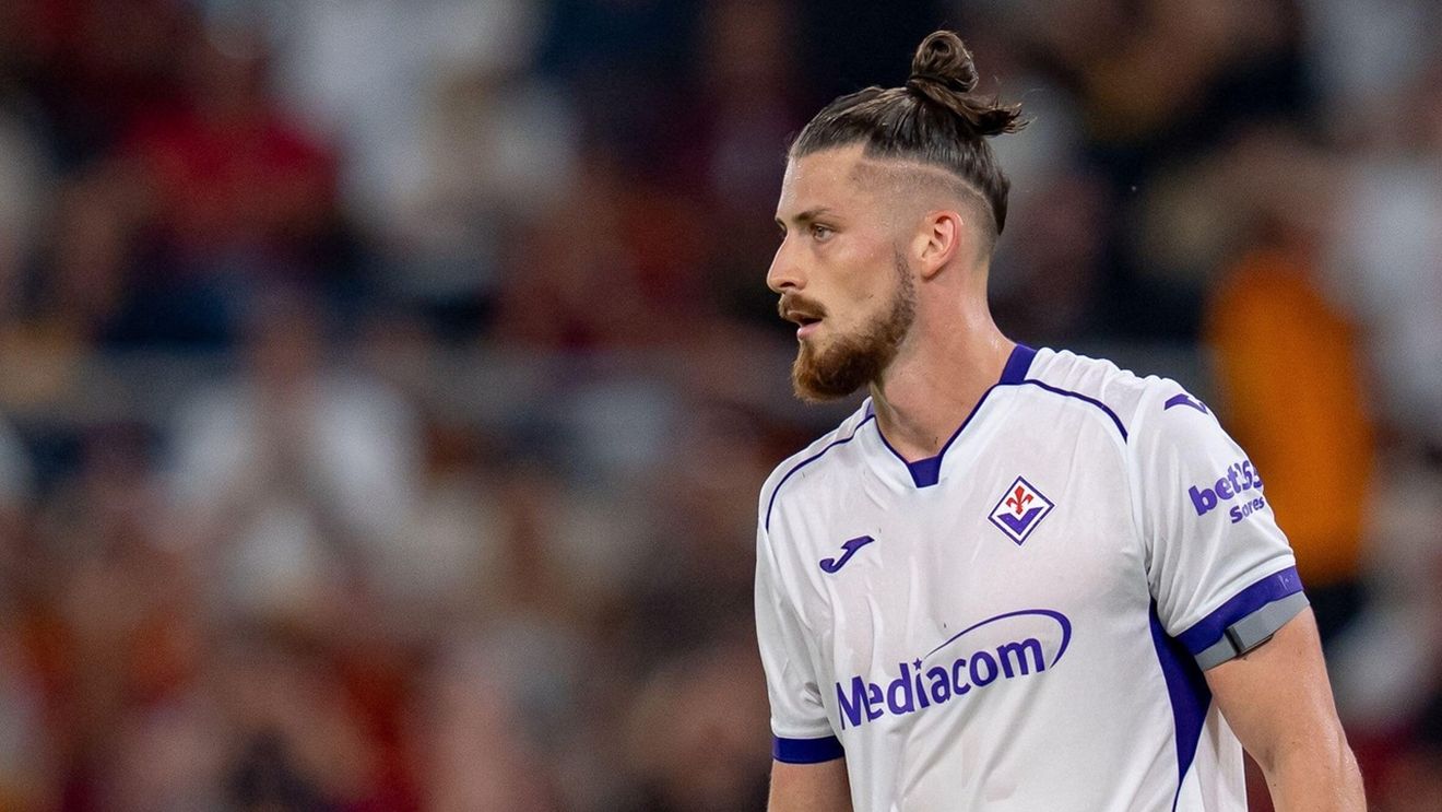 PRĂBUȘIT! Nota primită de Radu Drăgușin după rușinea trăită în Fiorentina – Frosinone 0-3