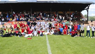 CSC Șelimbăr rămâne în Liga 2 și o trimite pe CS Dinamo în Liga 3. Eugen Beza consideră meritată soarta dublei: ”Sunt mândru!”