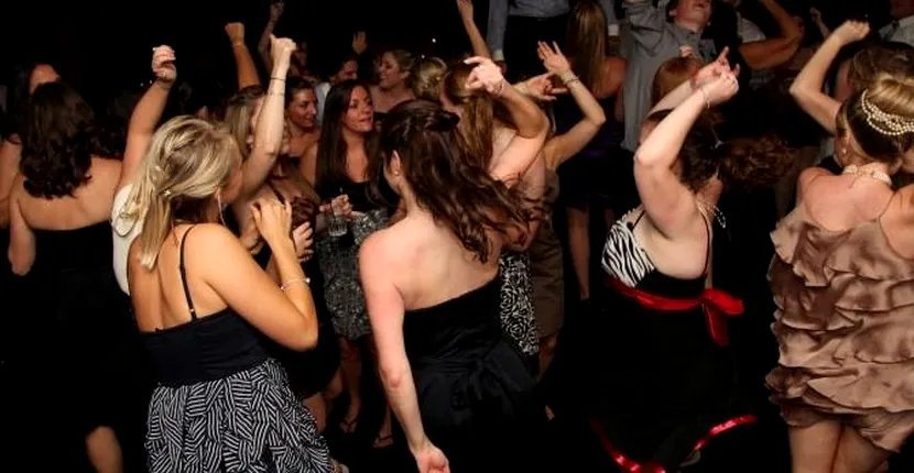 Câți bani iau artiștii din România pentru a cânta la balurile bobocilor