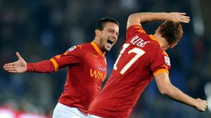 "Extratereștrii" și-au găsit discipoli în Italia! VIDEO Brighi aduce victoria Romei printr-un gol fabulos