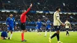 Catalanii l-au călcat în picioare pe Araujo după ce a luat roșu în Chelsea – Barcelona: „Lamentabil! Stupid!”